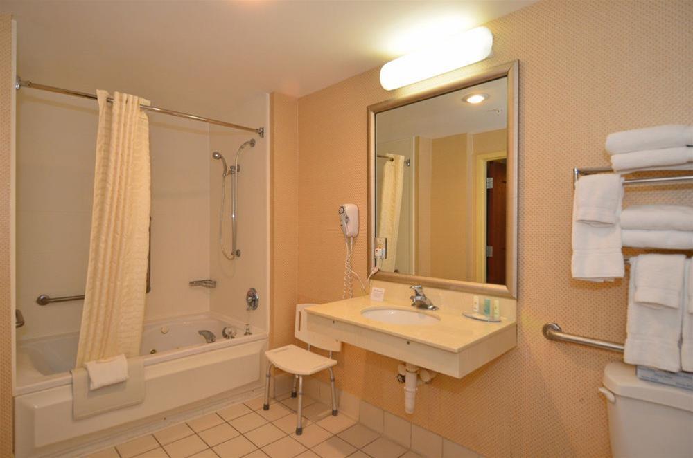 Comfort Inn & Suites Lantana - West Palm Beach South Eksteriør billede