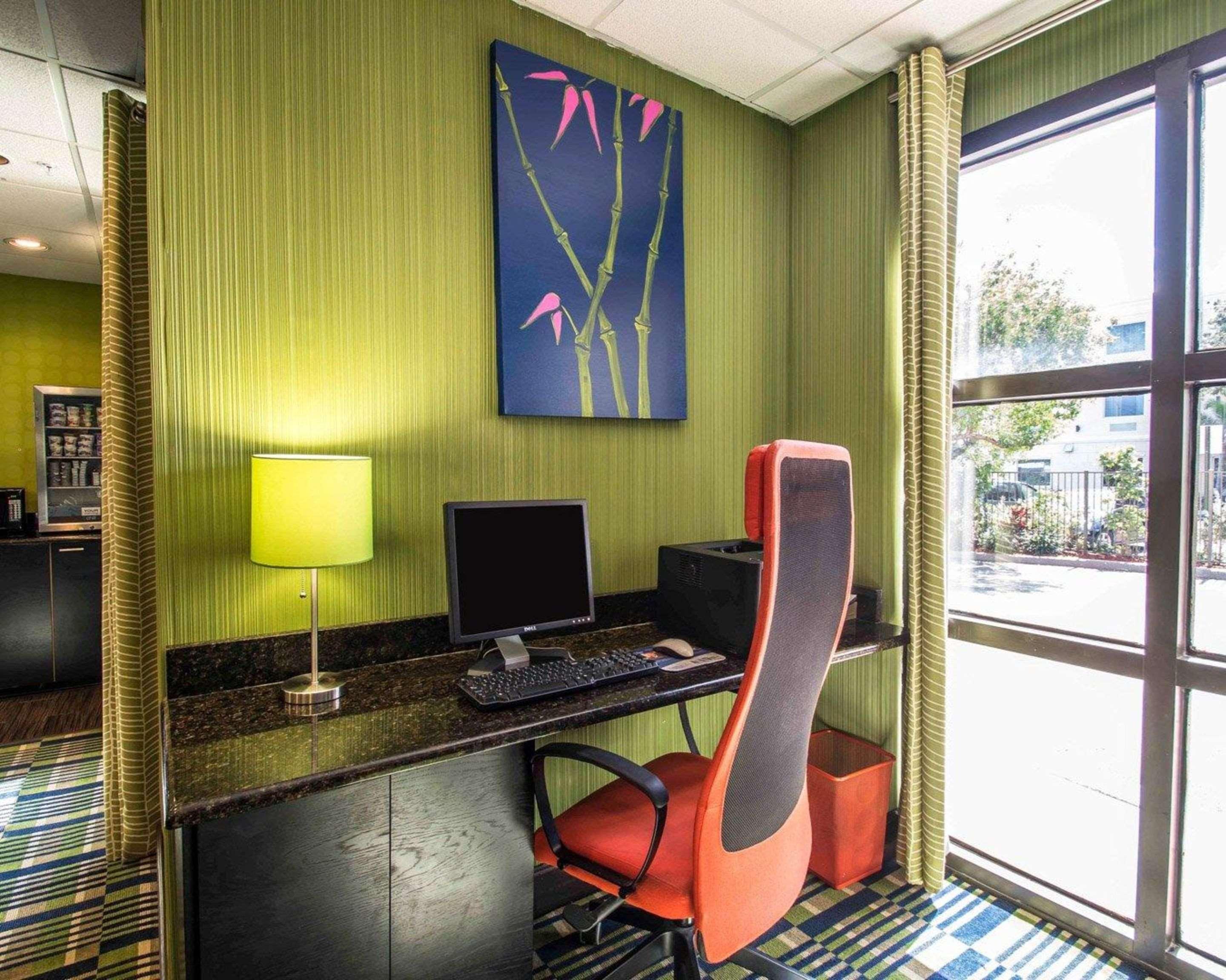 Comfort Inn & Suites Lantana - West Palm Beach South Eksteriør billede