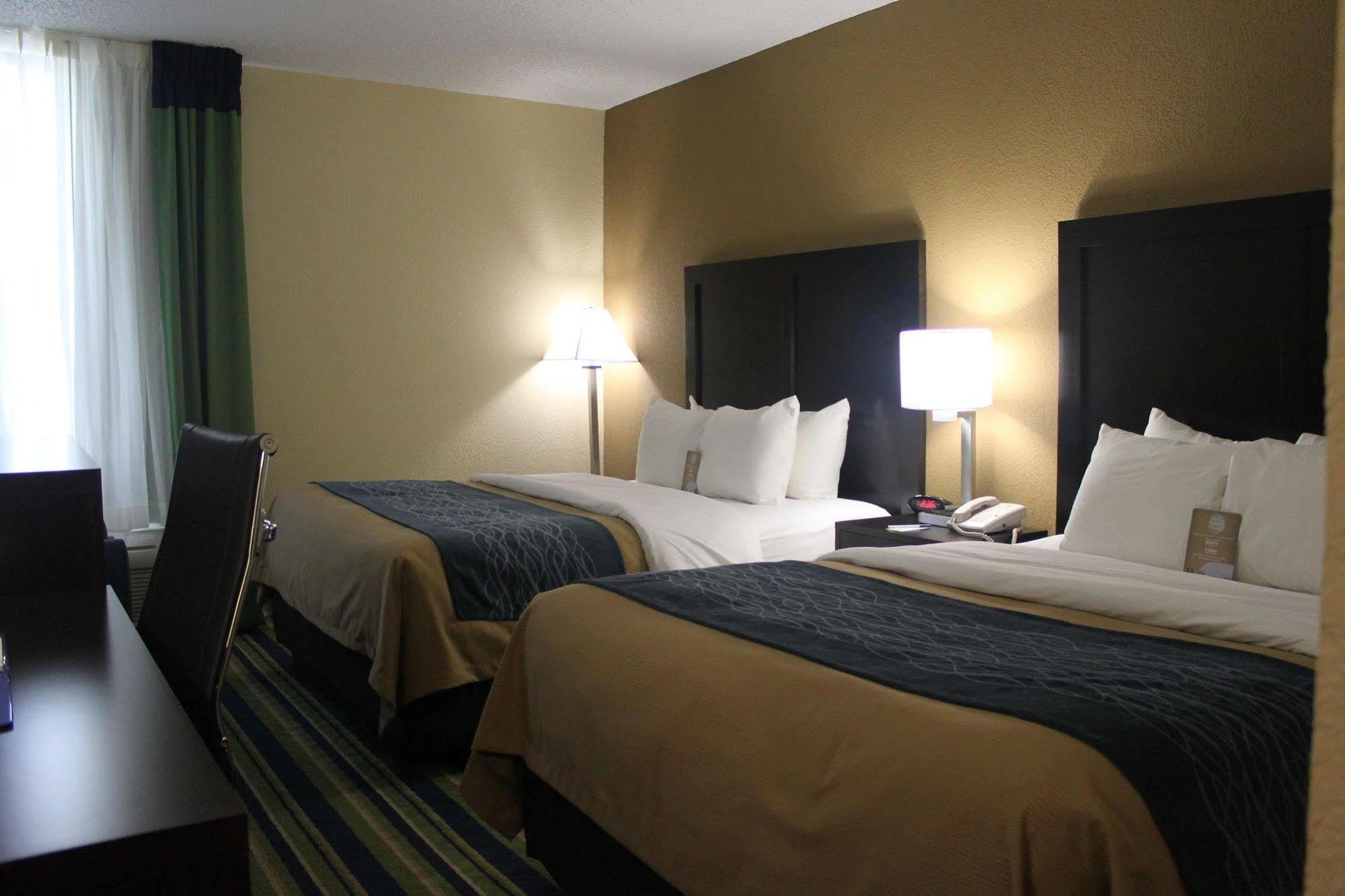 Comfort Inn & Suites Lantana - West Palm Beach South Eksteriør billede