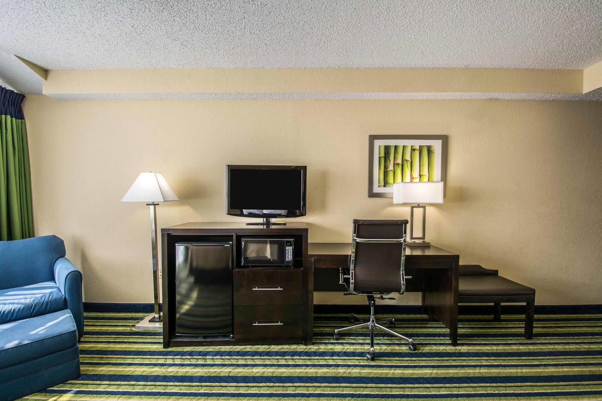 Comfort Inn & Suites Lantana - West Palm Beach South Eksteriør billede